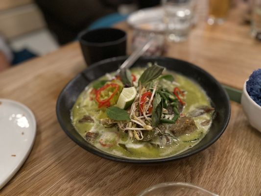Jo's Modern Thai by null