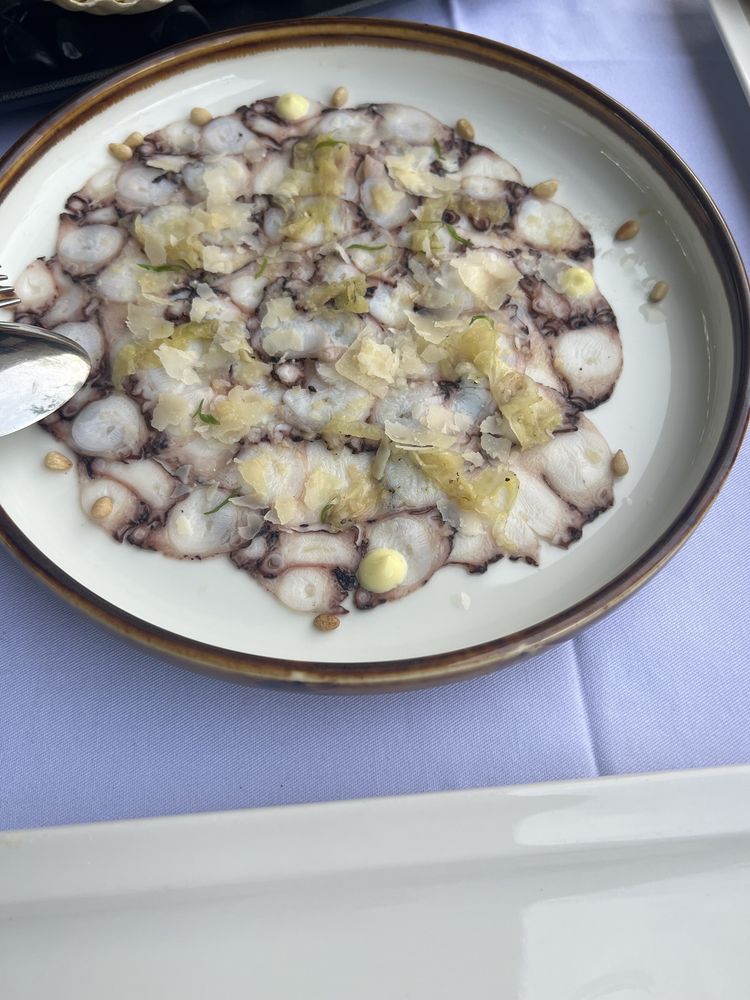 THE LOBSTER HOUSE Warszawa, Poland Local Favorite Seafood