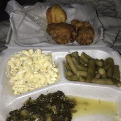 Ms Jeans - Fried chicken is a must try... The biscuits & cornbread was amazing!!! The sides were average but a great accompaniment.