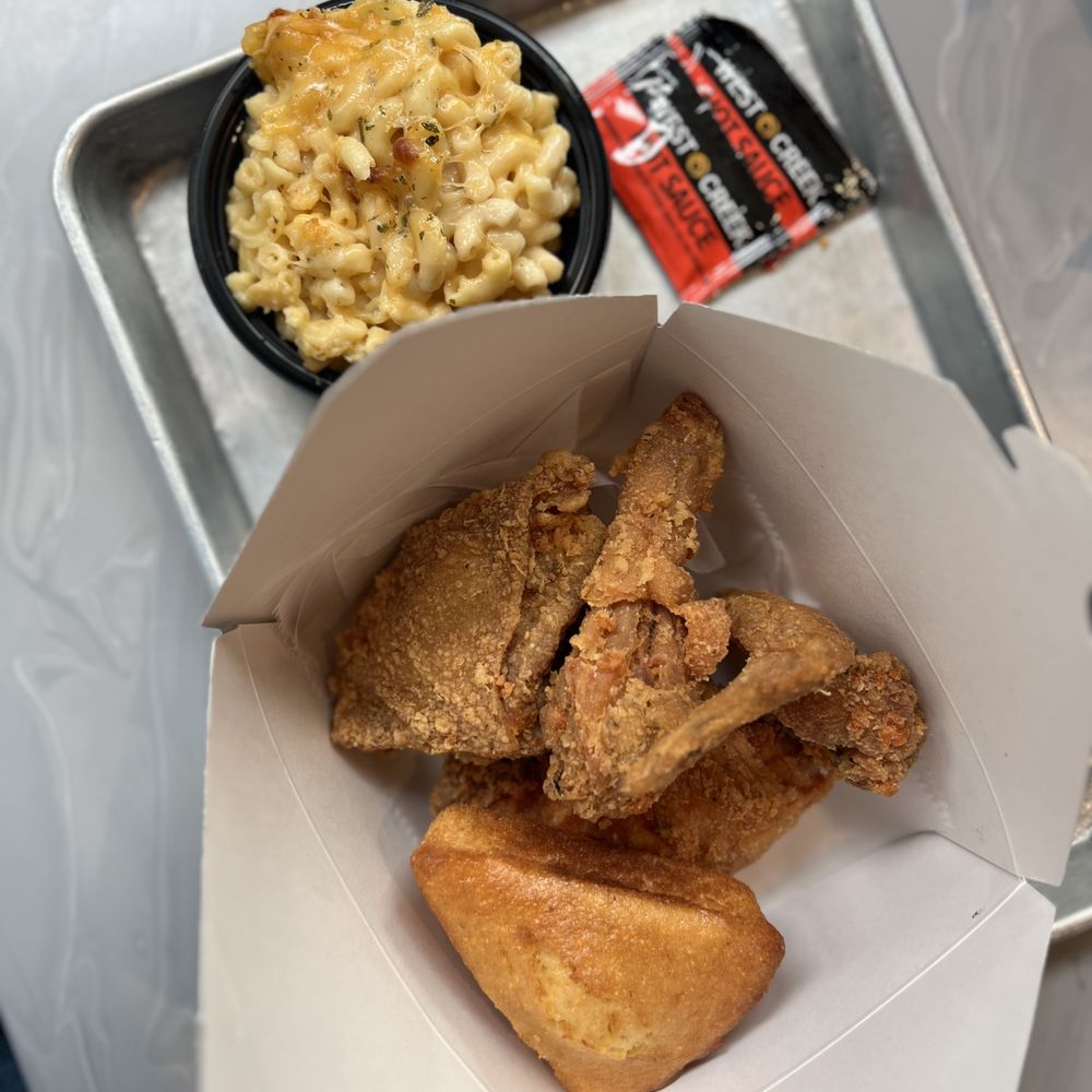 Cornbread Brooklyn - 4pc Fried Chicken Meal with mac and cheese & cornbread (~$20) - Soul Food Near Me - Brooklyn, New York Cornbread Brooklyn - 4pc Fried Chicken Meal with mac and cheese & cornbread (~$20) - Soul Food Near Me - Brooklyn, New York