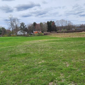 Samuel Wheeler Reed Park - Parks Near Me - Bloomfield, Connecticut