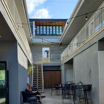 Caffe Luxxe - shared patio - Coffee & Tea Near Me - Manhattan Beach, California