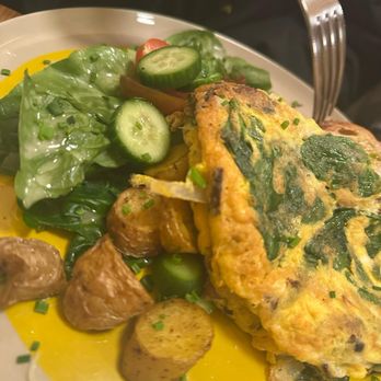 Cafe Madeline - Green Omelette - Breakfast & Brunch Near Me - Brooklyn, New York