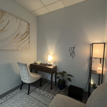 Balance From Within Psychotherapy - Counselling office - Psychologists Near Me - Victoria, British Columbia Balance From Within Psychotherapy - Counselling office - Psychologists Near Me - Victoria, British Columbia