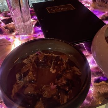 Violette's Restaurant - Truffle tso's chicken - Italian Near Me - Woodbridge Township, New Jersey