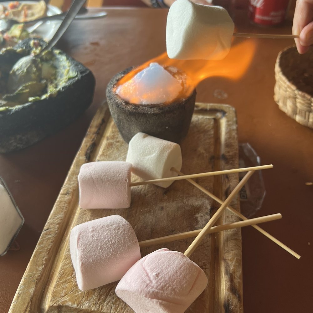 Beer Garden Chapala - Complimentary marshmallows - Seafood Near Me - Chapala, JAL Beer Garden Chapala - Complimentary marshmallows - Seafood Near Me - Chapala, JAL