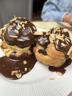 Le Petit Cler by null