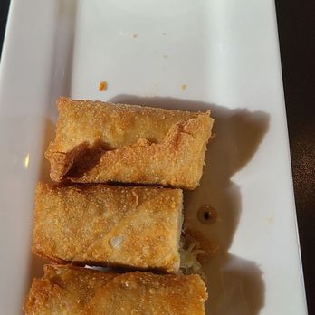 Keen Kow Thai Food - Egg rolls and the absolutely AMAZING homemade sesame sweet and sour sauce. Delicious!! - Thai Near Me - Ninilchik, Alaska