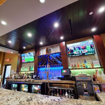 Vito's Pizza & Grill - Pizza Near Me - Irving, Texas