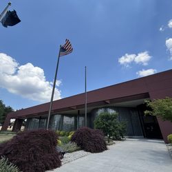Versiti Blood Center of Michigan - Exterior