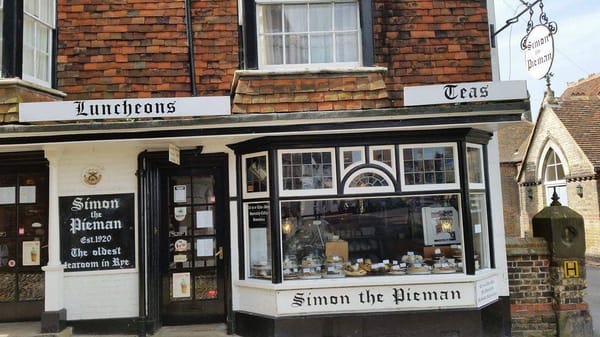 Simon The Pieman by null