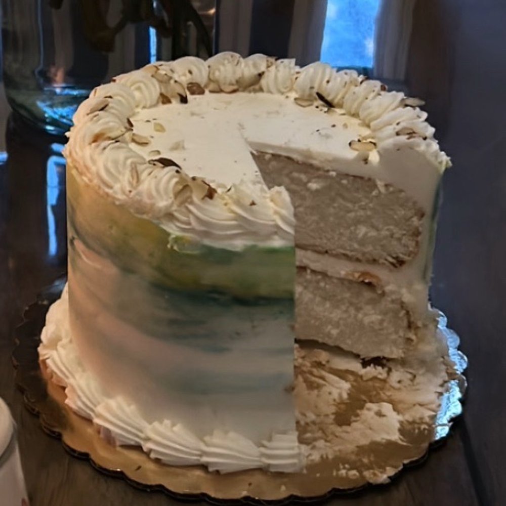 The Bake Shoppe - 6 inch layer cake - Bakeries Near Me - Windsor Heights, Iowa The Bake Shoppe - 6 inch layer cake - Bakeries Near Me - Windsor Heights, Iowa