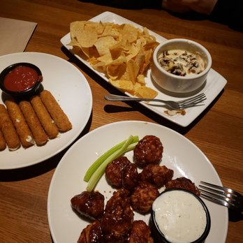 Applebee's Grill + Bar - Boneless wings, mozzarella sticks, taco topped queso - Burgers Near Me - Owensboro, Kentucky