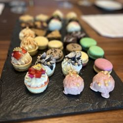Hearty Boys Caterers - At tasting: assorted desserts