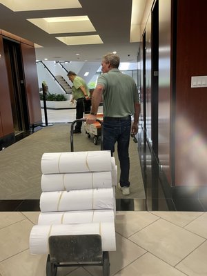 Hour Messenger Service