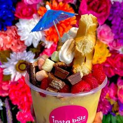 Insta Bolz - Mango-Pineapple smoothie bowl