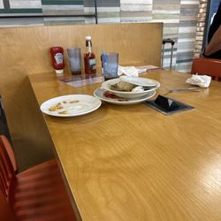 Club level Grille - Trash