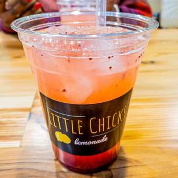 4 Hens Creole Kitchen - Fresh strawberry lemonade - Cajun/Creole Near Me - St Louis, Missouri