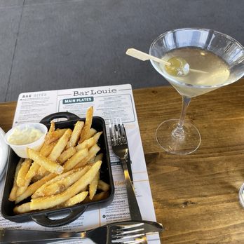 Bar Louie - Winter Park - Dirty Martini & Truffle Fries - Bars Near Me - Winter Park, Florida