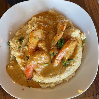 Minnie's Detroit - Shrimp & Grits - American Near Me - Detroit, Michigan