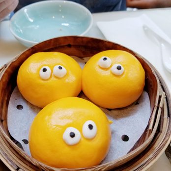 飲茶 - Hot custard molten buns - Dim Sum Near Me - Hong Kong, HK 飲茶 - Hot custard molten buns - Dim Sum Near Me - Hong Kong, HK