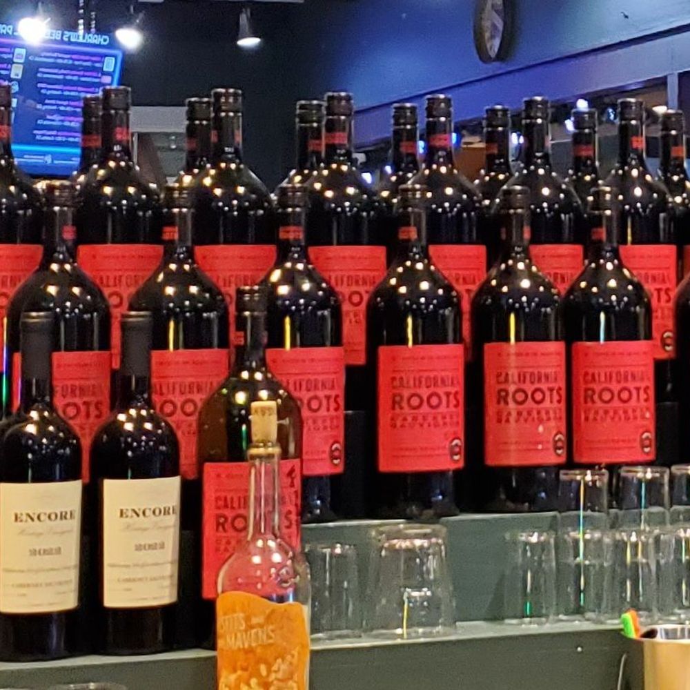 Charlew's Tap House - Bar area - Beer Bar Near Me - Anderson, California