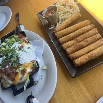 Classic Eats - To die for mashers and delicious lumpia - American Near Me - Burien, Washington