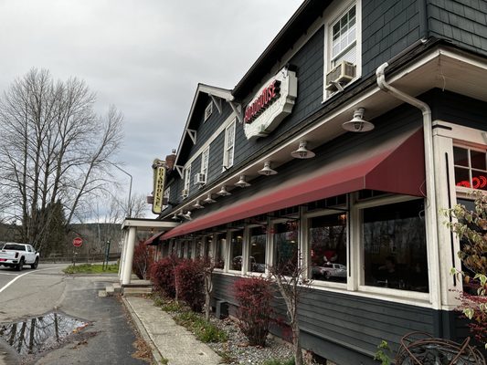 The Roadhouse Restaurant and Inn by null