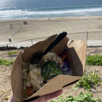 Green Temple - Garden mix with tofu sauce - Vegetarian Near Me - Redondo Beach, California