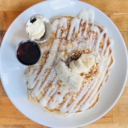 Banana Mac Nut Hotcakes