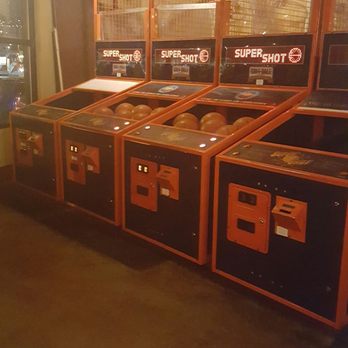 Art Marble 21 - Basketball machines - free to play - Cocktail Bars Near Me - Seattle, Washington