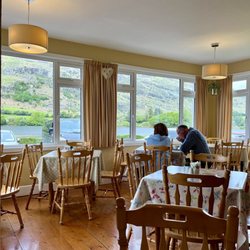 Cronin's Bar and Cafe - Lovely views from nearly every table. More seating available in adjoining room