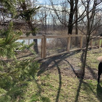 Custom Built Fence & Deck - Fences & Gates Near Me - Mundelein, Illinois Custom Built Fence & Deck - Fences & Gates Near Me - Mundelein, Illinois