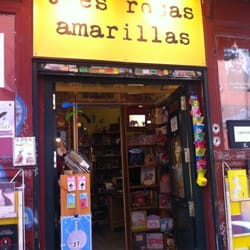 Tres Rosas Amarillas