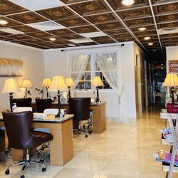 Candy Nail Bar