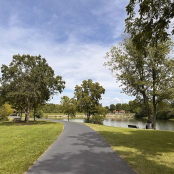 Pine Hill Lakes Park - Parks Near Me - Mason, Ohio