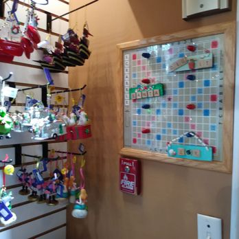 Perky Pelican Christmas Shoppe - Gift Shops Near Me - Saint Augustine, Florida Perky Pelican Christmas Shoppe - Gift Shops Near Me - Saint Augustine, Florida