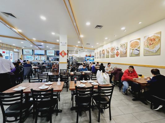 Golden Wonton King 糖潮滋味館 by null