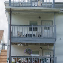 Guest entrances and balconies