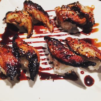 Mr. Sushi - Super bummed to hear Mr. S's quality has suffered, but here's an amazing unagi spread from back in their heyday - Sushi Bars Near Me - Valencia, California