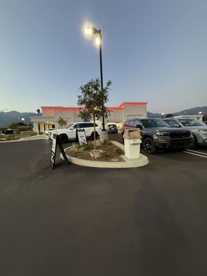 In-N-Out Burger by null