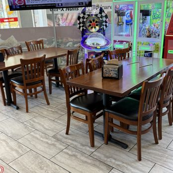 Mountain Mike's Pizza - Interior - Pizza Near Me - Fremont, California