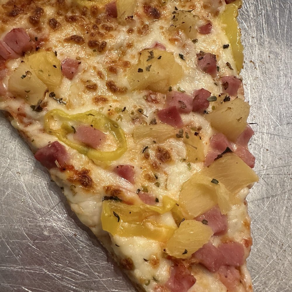Siena's Pizza - Great pizza and atmosphere. Had the cheese bread, BBQ wings and pizza and everything was delicious! - Pizza Near Me - St Johns, Florida Siena's Pizza - Great pizza and atmosphere. Had the cheese bread, BBQ wings and pizza and everything was delicious! - Pizza Near Me - St Johns, Florida