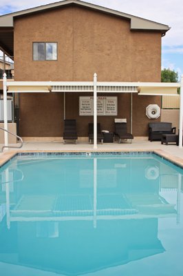 Bowen Motel by null