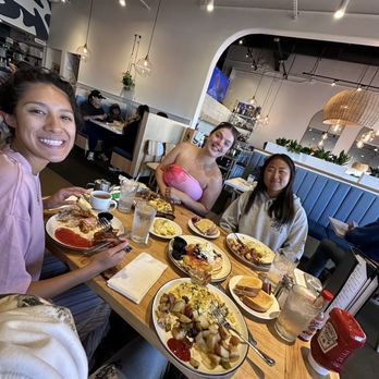 Two Trees Restaurant & Taps - Denver Omelet, Lemon Blueberry Pancakes, Monte Cristo - Breakfast & Brunch Near Me - Ventura, California Two Trees Restaurant & Taps - Denver Omelet, Lemon Blueberry Pancakes, Monte Cristo - Breakfast & Brunch Near Me - Ventura, California