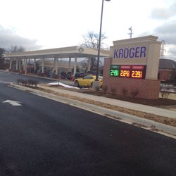 Kroger Fuel - Entrance view.