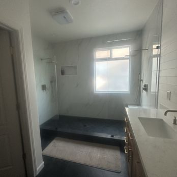 Saljah Tile - After pic of master bath reno - extended shower - Tiling Near Me - Elk Grove, California Saljah Tile - After pic of master bath reno - extended shower - Tiling Near Me - Elk Grove, California