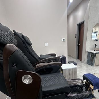 Demure Nail Lounge - Very nice seating - Nail Salons Near Me - McKinney, Texas Demure Nail Lounge - Very nice seating - Nail Salons Near Me - McKinney, Texas