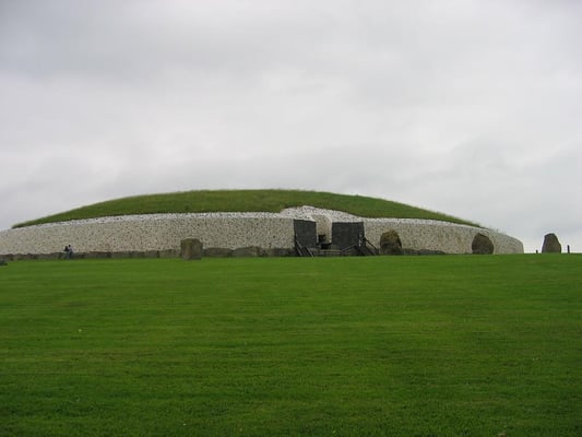 Newgrange by null