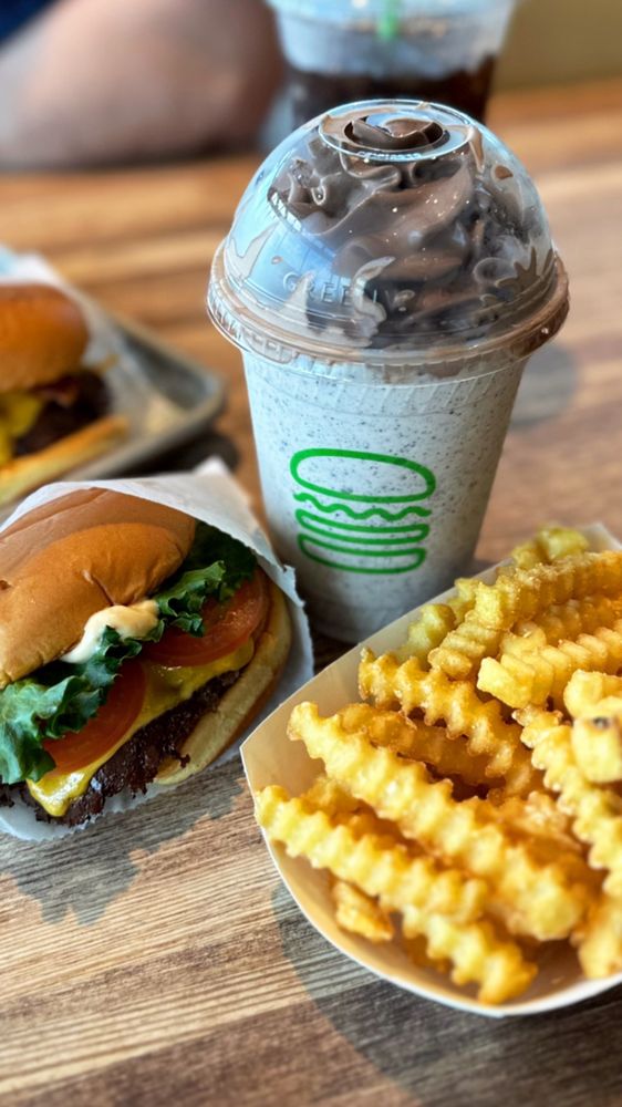 Shake Shack Topanga